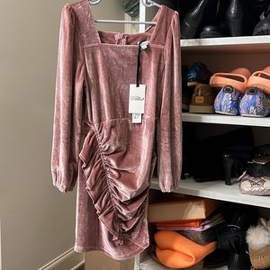 Girls velvet ruffled dress size 8Y-pink